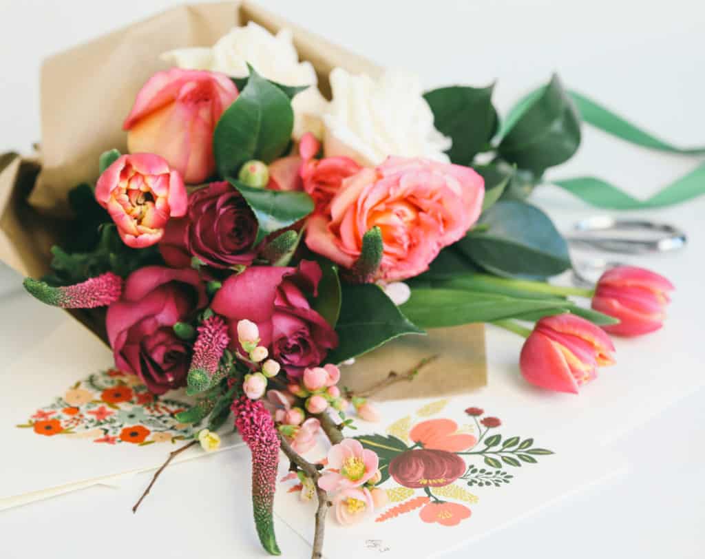 How to Create Beautiful Hand-Wrapped Bouquets - Cascade Floral Wholesale