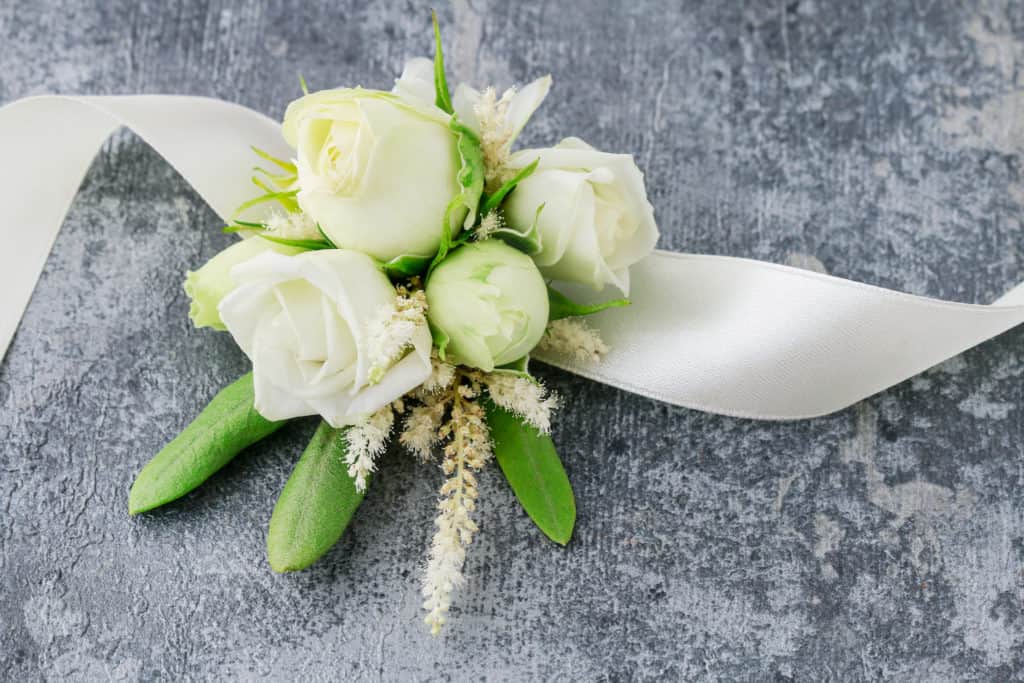 How to Make a Corsage in 5 Easy Steps Cascade Floral Wholesale