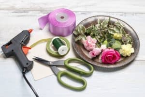 Florist at work: How to make a wrist corsage. Step by step, tutorial.