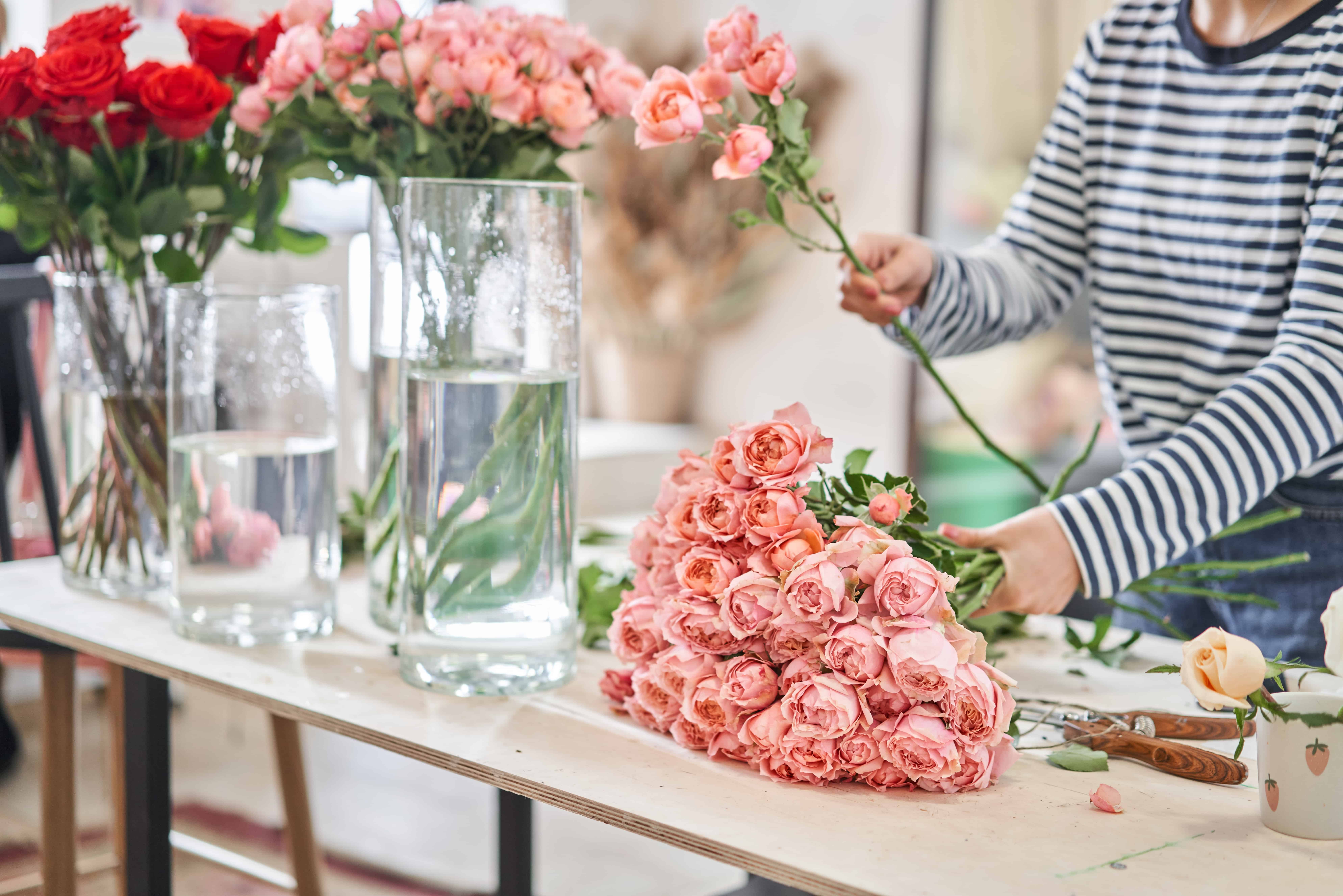 How to Prep and Care for Your Special Event Flowers - Cascade Floral  Wholesale