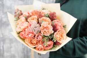 Fall bouquet with pastel roses